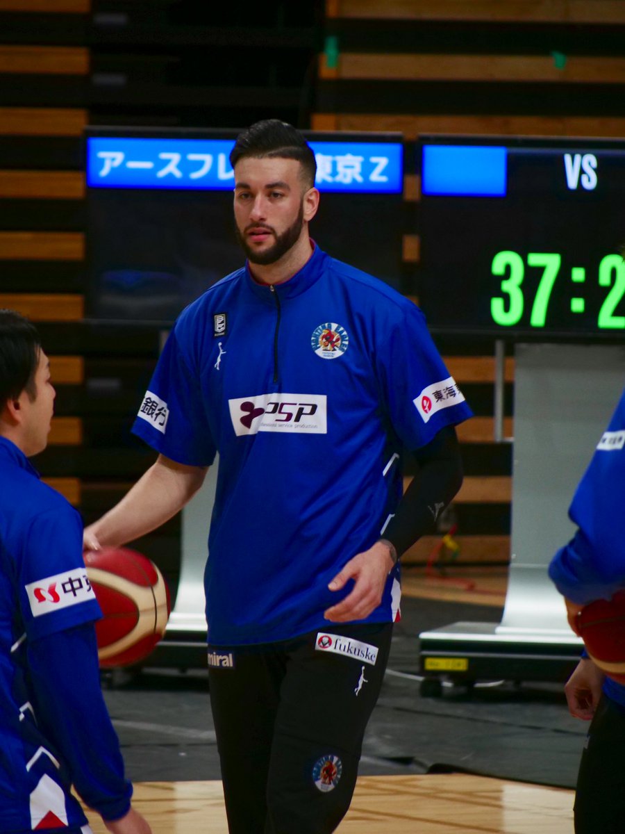 more_more3's tweet photo. #ファイティングイーグルス名古屋 #エヴァンスルーク 選手。
#大田区総合体育館 #アースフレンズ東京Z 戦。 https://t.co/fp5PzSa8hM