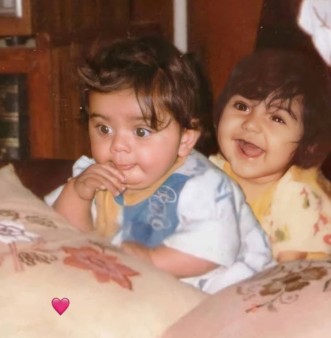 VIPERoffl's tweet photo. This Edit! 😍❤

@imVkohli @AnushkaSharma https://t.co/946ZEk3R7M