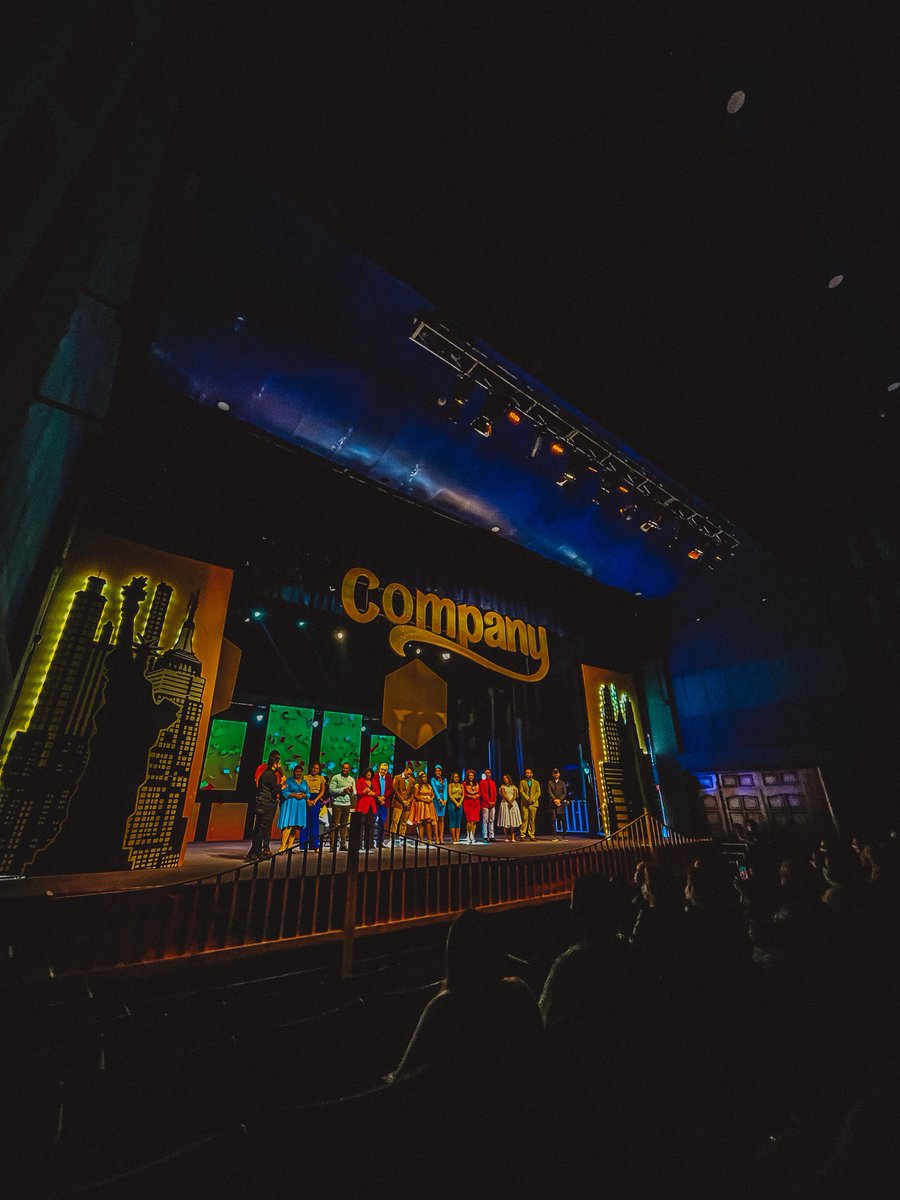 AlexanderFB's tweet image. COMPANY: The Musical🙌🏾🤎🍁 Al fin regresó el Teatro! 📸 #SupportLocalTheater