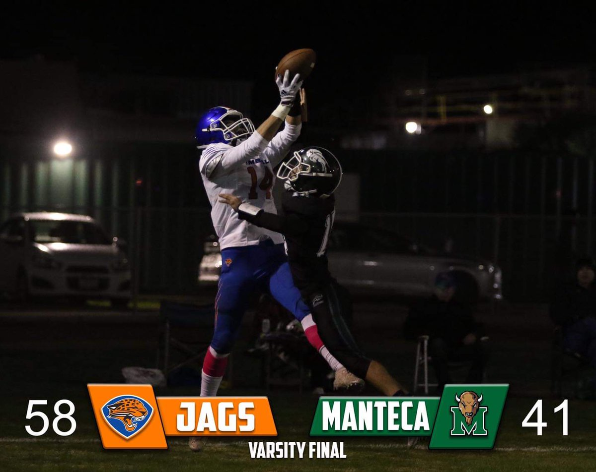 Joe_roswell's tweet photo. Varsity final 
@BlackHatFootbal
@ASD_Sports @SacMaxPreps 
@SacBee_JoeD 
@cameronsalerno1
@CalHiSports https://t.co/pl1qqxfErt