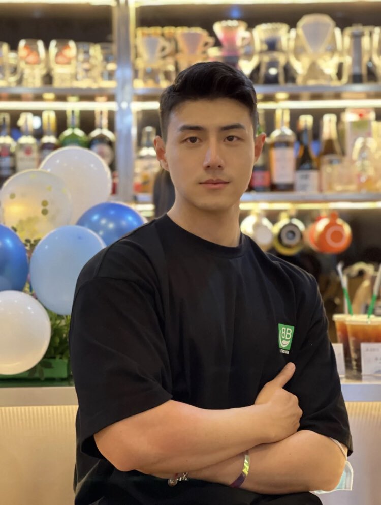 好不容易熬到周末 不出来走走吗