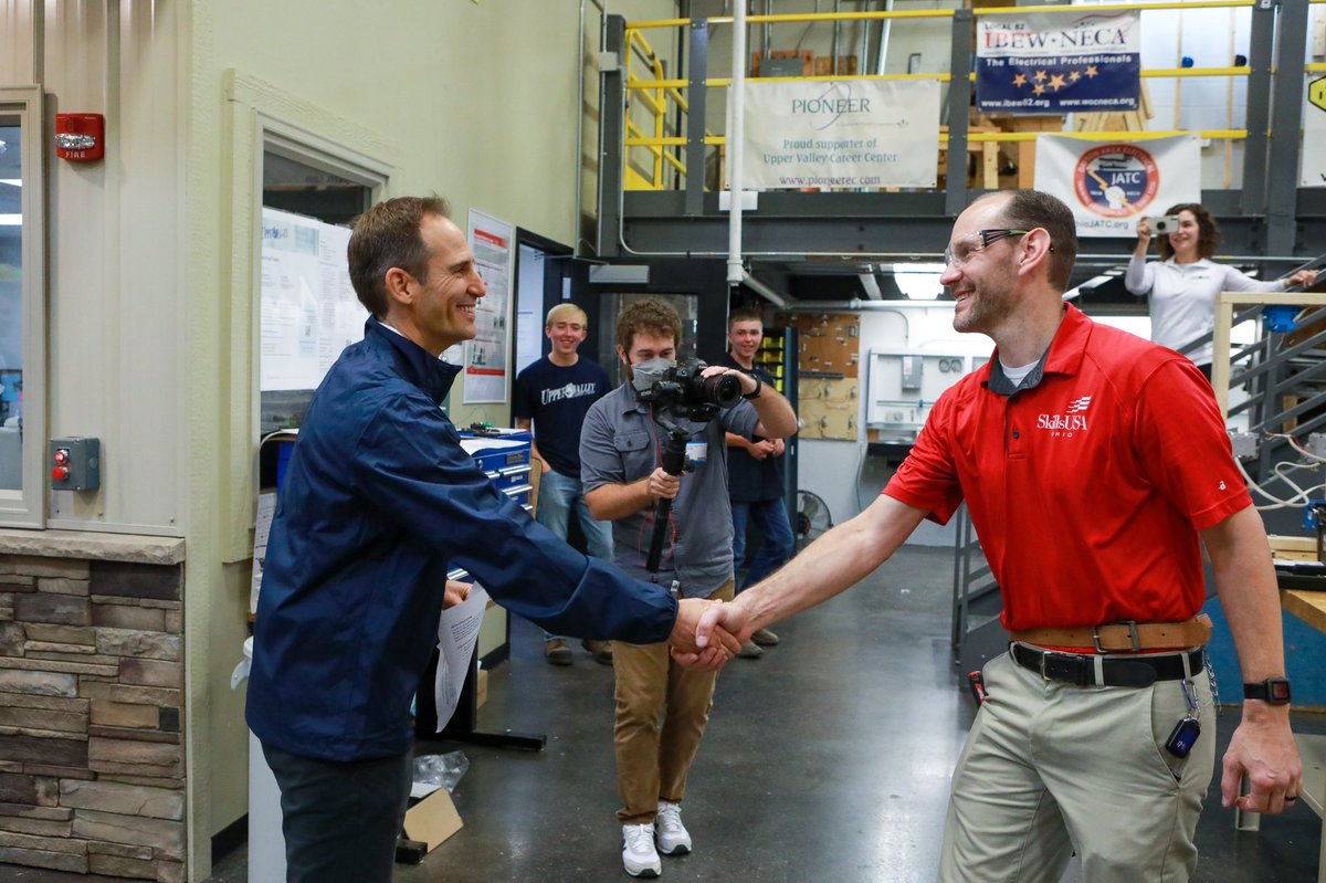 UVCareerCenter's tweet photo. Mr. Bertke unscripted 2…
#harborfreighttoolsforschools #uvcc #careerteched #grandprizewinner #apprenticeshipohio https://t.co/CLBB8mNaoJ