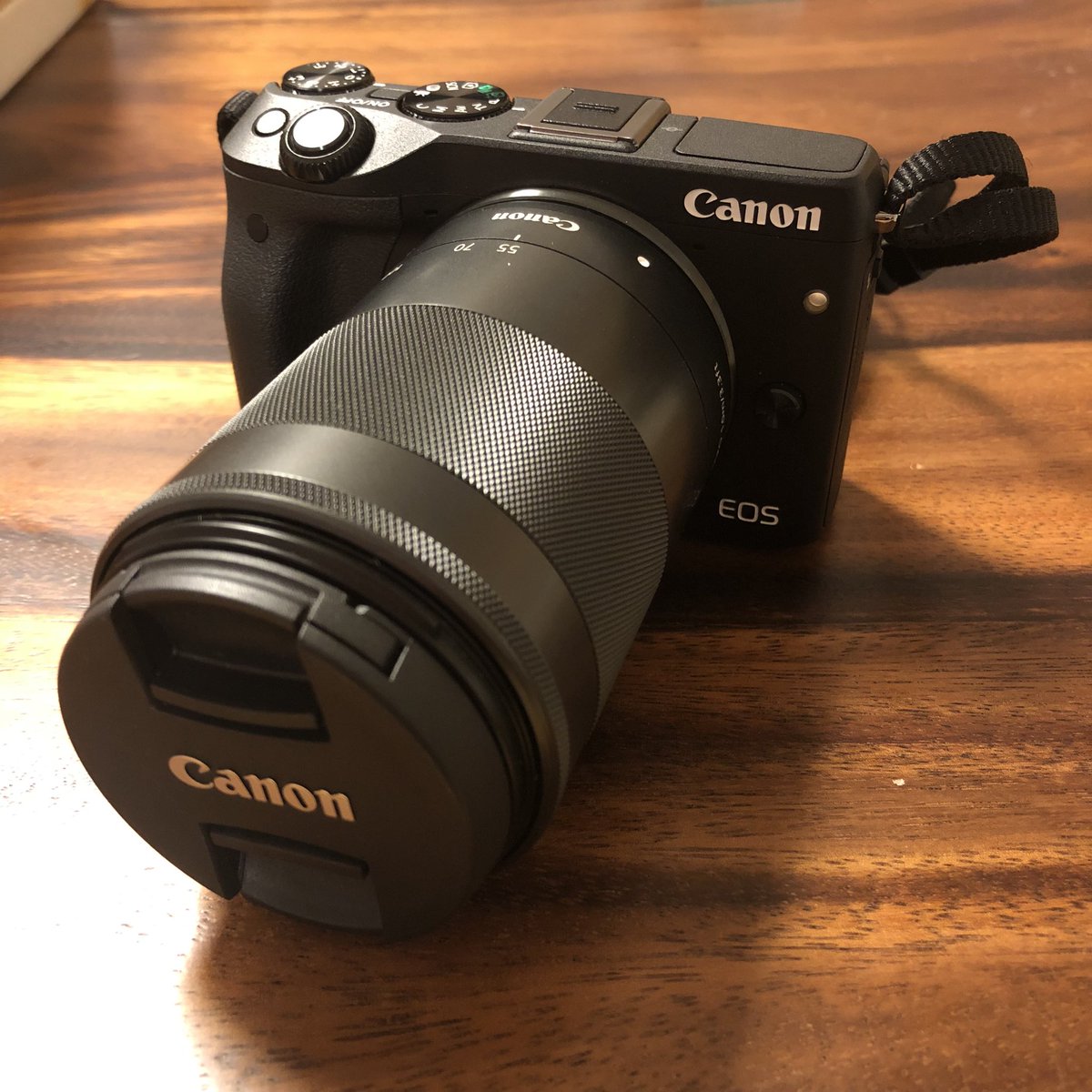 55chitaoma's tweet photo. 本日うんどうかい!
充電・清掃完了!
今日は23の日、無敵に違いない!
#EOS_M3 https://t.co/WjtqLnyRLu