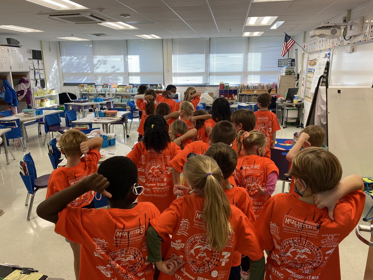 LaChelle R. Williams (she/her) tweet media