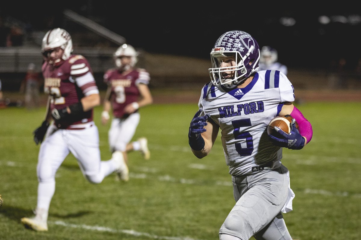 MilfordEagles's tweet photo. At the end of the 1st quarter #Milfordsoar leads Fairbury 21-0. #nebpreps https://t.co/LKjEMoaEc5