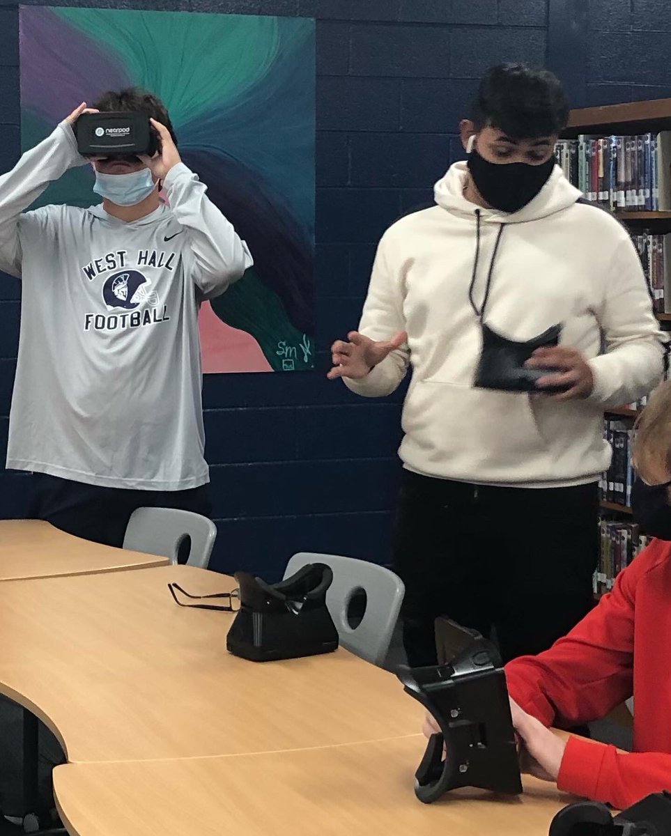 Whhs_SpanishRC's tweet photo. Students travel today through VR visiting beautiful tourist places in Latín America! Colombia, Argentina, Chile, Mexico, Peru, Bolivia, Venezuela, and much more! #learningisfun @WH_Spartans @ruby_rubia @WHSpartanLC @DrHathcock #HispanicHeritageMonth  #langtech https://t.co/f4ulVYkERN
