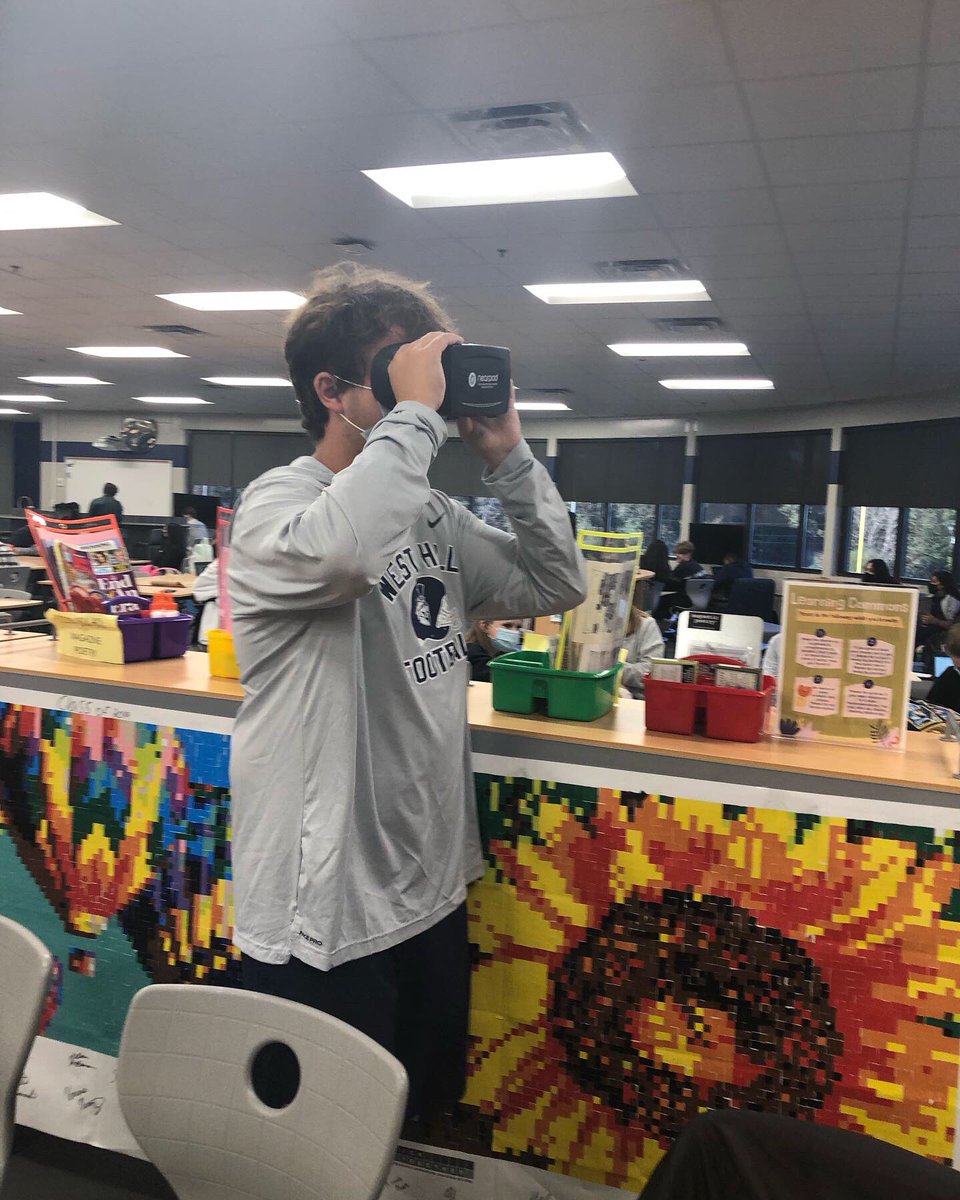 Whhs_SpanishRC's tweet photo. Students travel today through VR visiting beautiful tourist places in Latín America! Colombia, Argentina, Chile, Mexico, Peru, Bolivia, Venezuela, and much more! #learningisfun @WH_Spartans @ruby_rubia @WHSpartanLC @DrHathcock #HispanicHeritageMonth  #langtech https://t.co/f4ulVYkERN