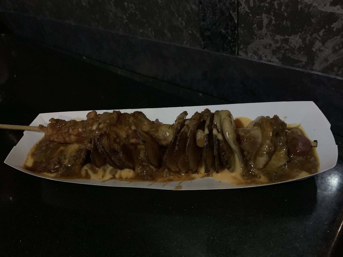 IsItOctoberYet's tweet image. Our night so far at #HHN30. Plus 4 houses down, and we made it thru Icons without using our express so we get another shot at it later. #foodies #halloween @HorrorNightsORL