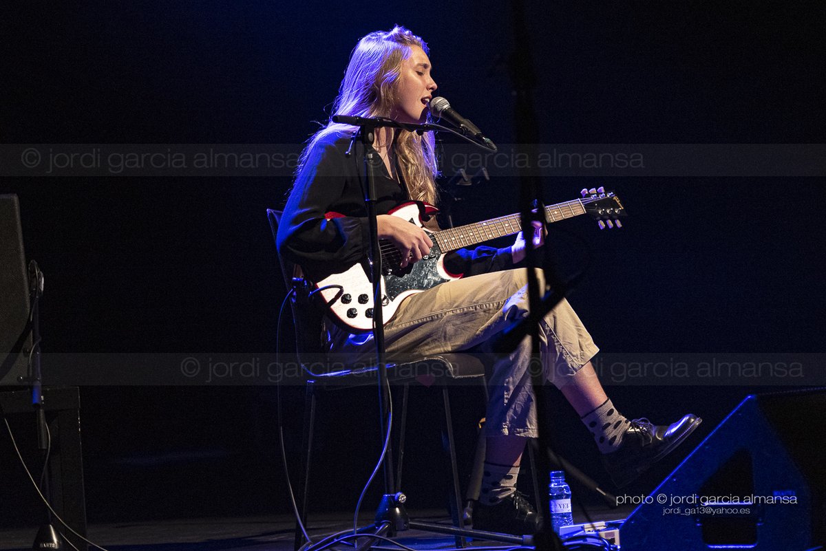 JordiGarciaA's tweet photo. Concierto de Maria Hein en la sala @BARTSbcn dentro del @guitfestbcn @SINGULARseries #guitarbcn2021 22-10-2021 @theprojectbcn @EstrellaDammCat @EstrellaDammEs

 #concert #music #live 
📷: @JordiGarciaA https://t.co/2EnMguy3mh