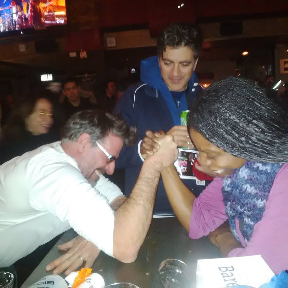 RoadRaceResults's tweet photo. Flashback Friday @GoodTimesRun #midniterunto #funfriday #funafterdark #libertyvillage https://t.co/wd34zstkT7