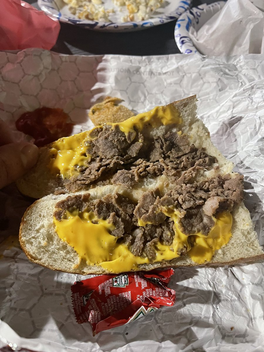 DjDeBlaze's tweet photo. @sheetz where’s the steak?? And why did you guys get rid of the onion rings?? https://t.co/lY6xWPDAa1