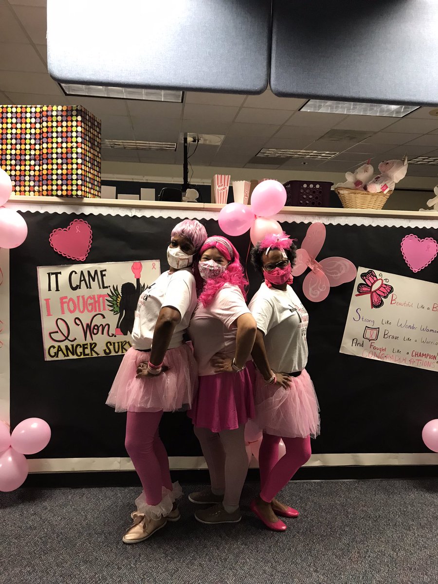 KarinaB15435636's tweet photo. @LiestmanES Chipmunk Staff went all out with our Pink! #BreastCancerAwarenessMonth @AliefISD @MrWagnerNE https://t.co/pAaPSMc3vV