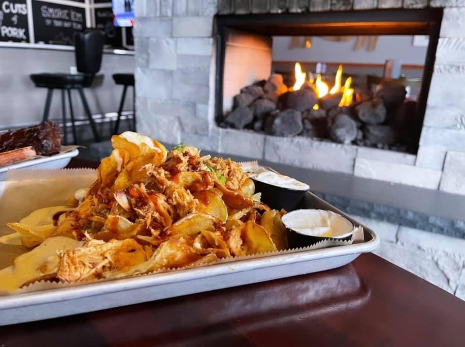 VisitMercerCoPA's tweet photo. #FoodieFriday
It’s a cozy up next to the fire 🔥 kind of night and of course eat nachos…Fat Eddy’s Bar-BQ in Grove City, PA https://t.co/InJ9zXFJBM