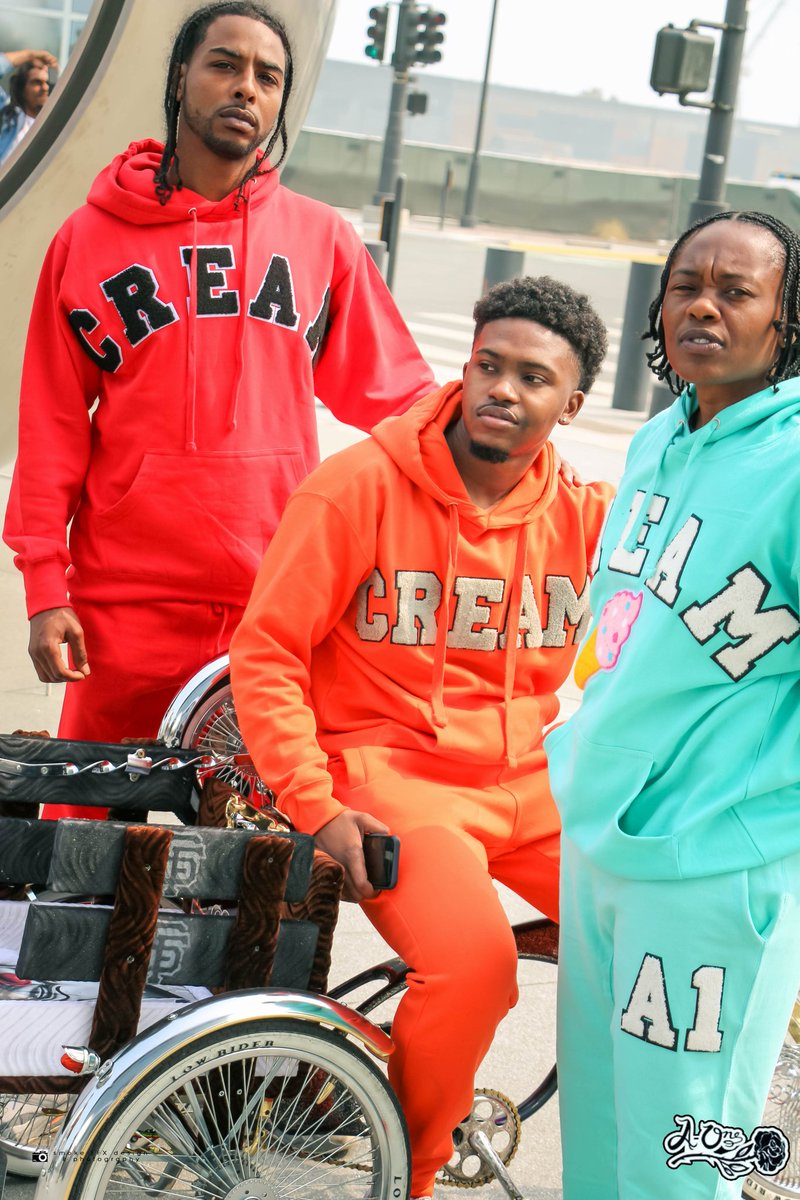 AoneApparel's tweet photo. HOTTEST NEW SWEATSUITS 🔥@https://aoneeverything.com/ Ig https://t.co/ioq1gvhlWu_evrything look for the red rose 🌹 https://t.co/3p7vXfbEK4 https://t.co/qJUuS0x86K