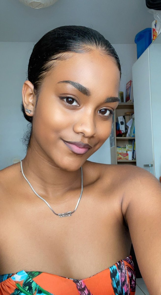 30emmaa's tweet image. Aujourd'hui j'étais pas mal, du coup: