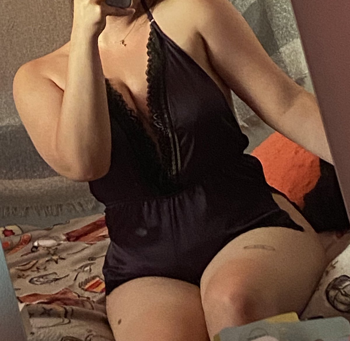 L77ra's tweet photo. Hi I'm new to #NSFW twitter ✨
- 18
- Lyra She/Her
- + 18 Dni
- Pansexual
- Switch
- hard/soft kinks                                                              rt/like to be mutuals https://t.co/59YMg5ZOU3