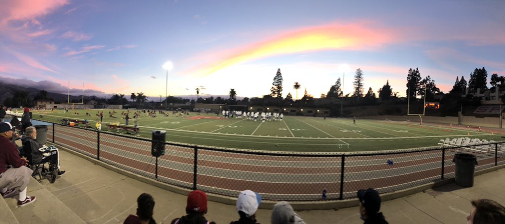 Blksunday805's tweet photo. Back to the ol stomping grounds #TeamCardinal Santa Paula vs Fillmore ๐ https://t.co/CwVspVbfYq