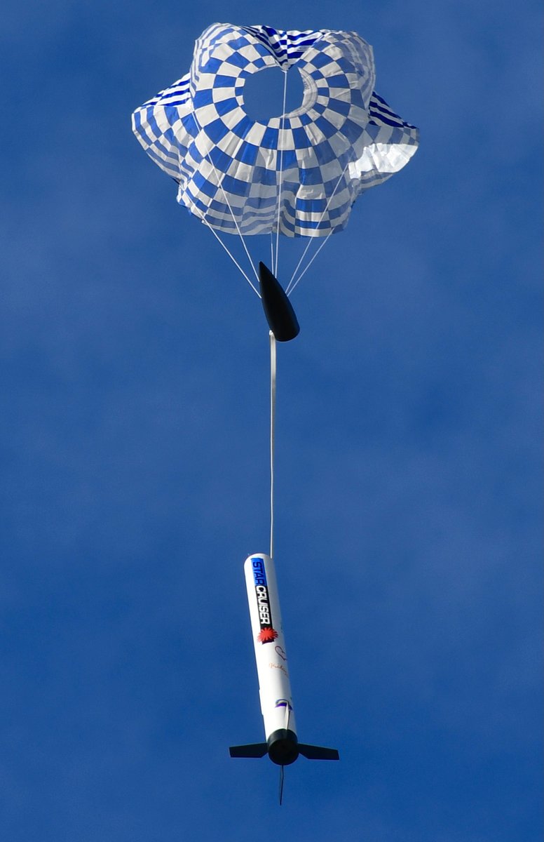PrincipalChrisD's tweet photo. It was rocket launch day for our fifth grade STARBASE students. Eighty rockets launched. Eighty smiles achieved. @MissisquoiSD @SwantonSchool @vtprincipals @VTEducation @ThisIsVTed #STEM  @Readwritevt #STARBASEVT @STARBASE @Educate4ward @VTPBIS @JustinaJennett @JulieRegimbal https://t.co/8doRda92JV