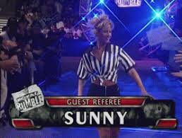 ajcarolla21's tweet image. Meanwhile, back inside the arena…here comes SUNNY!!! 😍😍

Sunny will be the guest referee for the next match and is as #RollTide as ever in that ref outfit! #DemShorts #DatHair