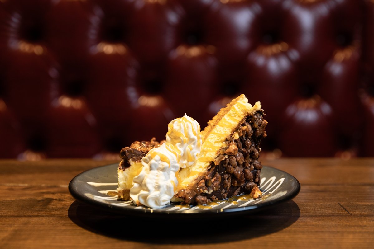 Harrahs_AkChin's tweet photo. No calories, only delicious points! #TurtleCheesecake
#ChopBlockAndBrew #HarrahsAkChin #Harrahs #PlayForAllAKC #Dessert #Cheesecake #Delcious #Sweets https://t.co/t7jf8MUZJB