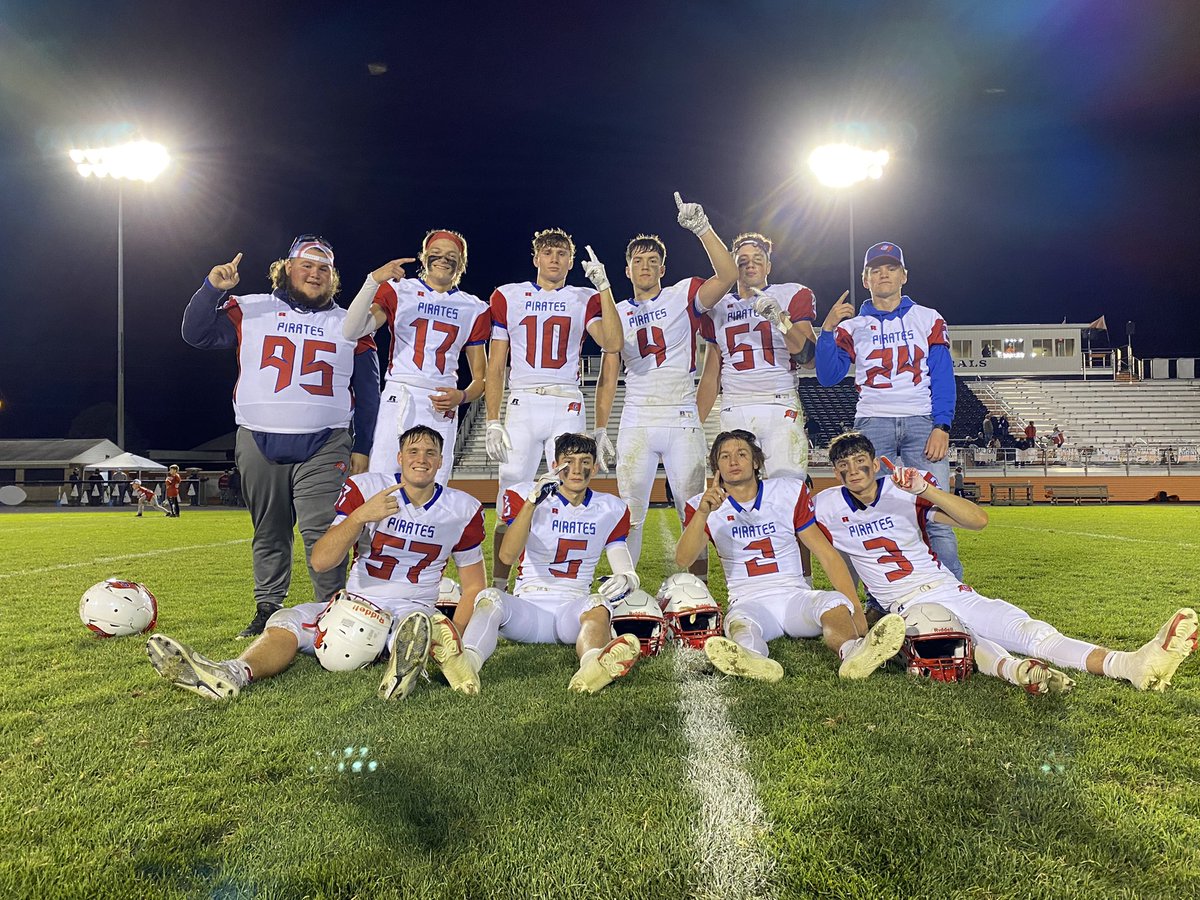 StoriedRivals's tweet photo. Congrats to @GarawayFootball - your 2021 IVC South Champs!

Undefeated and off to the playoffs, where they will host and likely be a 2 or 3 seed. https://t.co/YyNWU9DovE