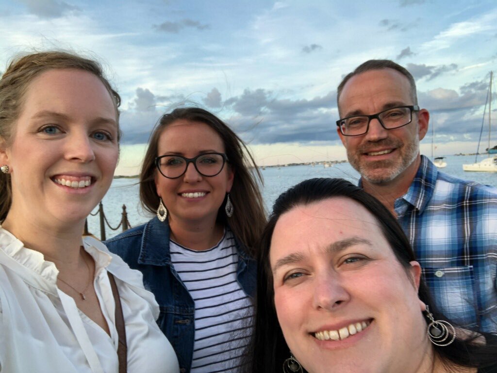Incredible week of collaborating and learning with best <a href="/SciencePasco/">SciencePasco</a> team surrounded by exceptional <a href="/FLSciSuper/">FASS</a> leaders #FASS2021