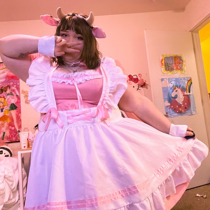 I&rsquo;m a milk maid heehee kdjdjsjsjdjxj  #bbw #maid #cosplay #cowgirl #animegirl #anime #kinktober https://t<a href="/tag/bbw"class="tags">#bbw</a><a href="/tag/maid"class="tags">#maid</a><a href="/tag/cowgirl"class="tags"><span>#cowgirl</span></a><a href="/tag/anime"class="tags"><span>#anime</span></a><a href="/tag/cosplay"class="tags"><span>#cosplay</span></a><a href="/tag/animegirl"class="tags"><span>#animegirl</span></a><a href="/tag/kinktobe"class="tags"><span>#kinktobe</span></a>