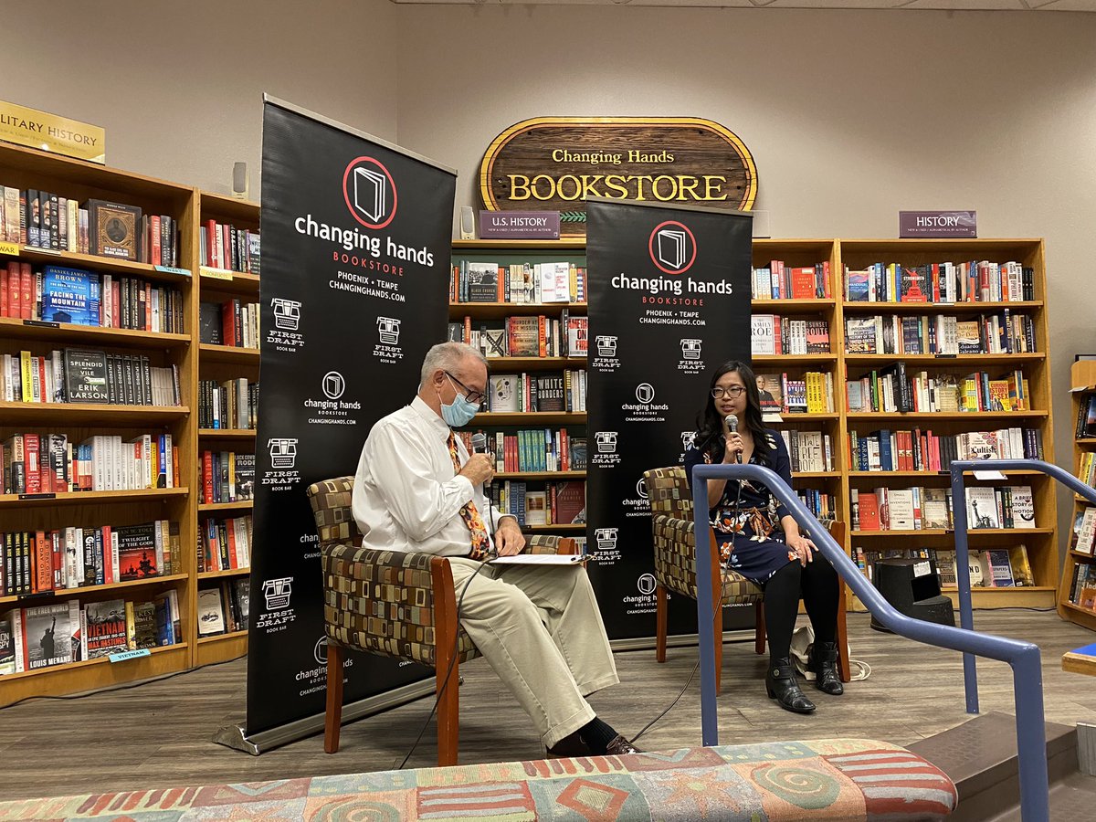 zonal's tweet photo. Honored and delighted to introduce our former student and debut author @reallenanguyen at @changinghands tonight! Go Lena! Being interviewed by the most excellent Dr. James Blasingame. https://t.co/dubURSEkOk