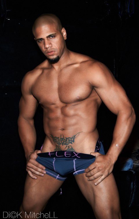 Adonis Lounge tweet media