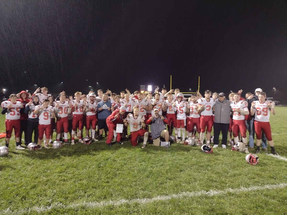 CoachJeffEssig's tweet photo. We love our 🐯's!
#Back2BackLeagueCHAMPS🏆
Throw up your 2's
✌✌✌✌✌✌✌
Thank you for all your support this season! On to the Playoffs!
#TateTempo6🐯
#BTFB21🏈
#RespectThePaw🐾 https://t.co/NGpfqif9N5