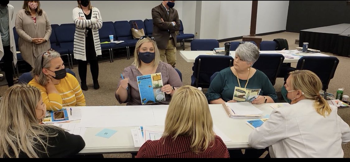 csbundy's tweet photo. Learning alongside our #HCS_ElemCoaches! We were ENGAGED in goal setting, planning, and executing role-play scenarios of micro-modeling! Quite humbling to watch coaches be vulnerable and model for their peers in the moment! So proud to be a learner of literacy with these people! https://t.co/qMAYbAf3pz