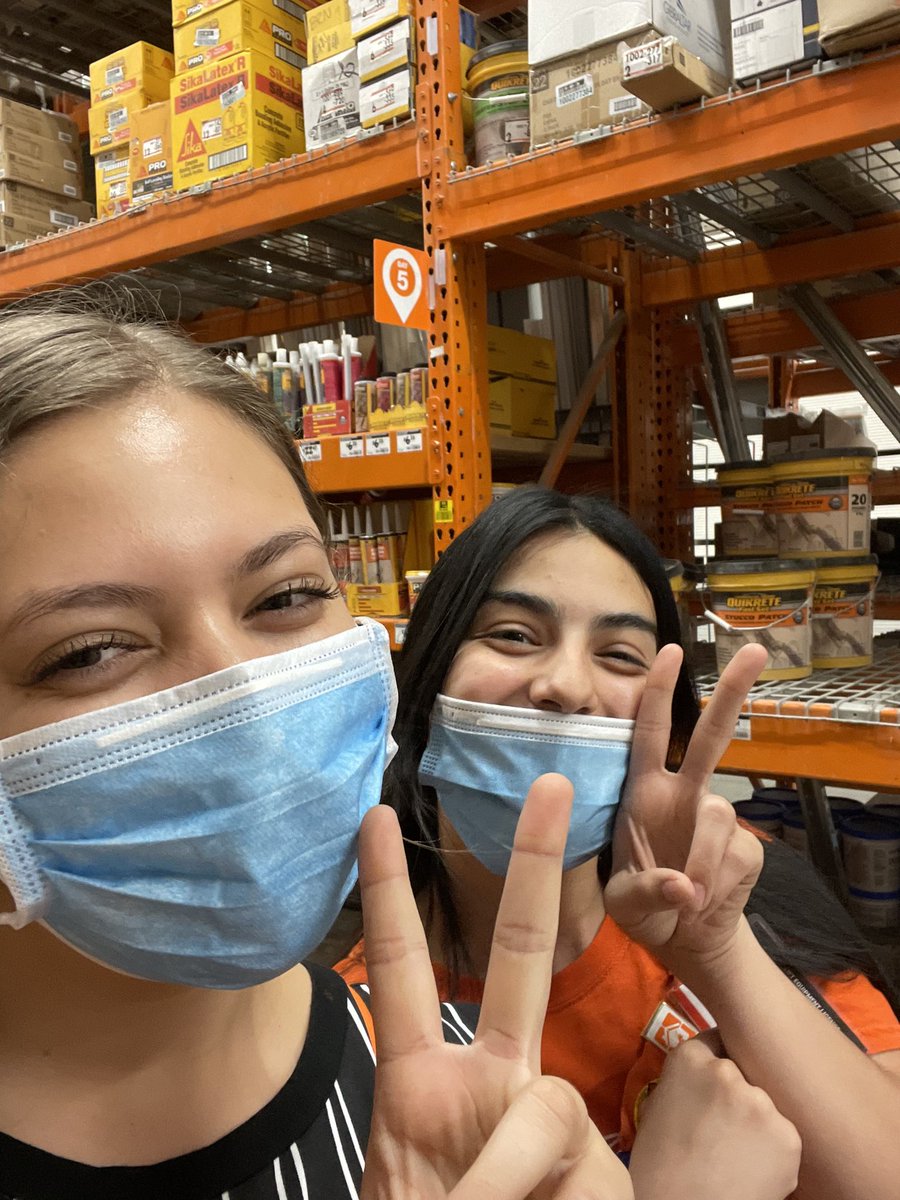 Oh doll🥺 I’ll miss working with you! <a href="/VivianNextDoor/">Vivian  De Leon</a>