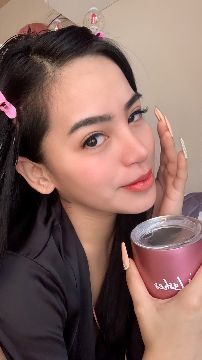 JasminSupetran's tweet photo. Its nice to wake up with coffee and tantalizing lash!

GOODMORNING Asia's Lashes Tomas Morato 💖

#ASIALIZED #AsiasLashesTomasMorato #SakuraMinkLash #JASMINSUPETRAN https://t.co/bRnv5hHhiU