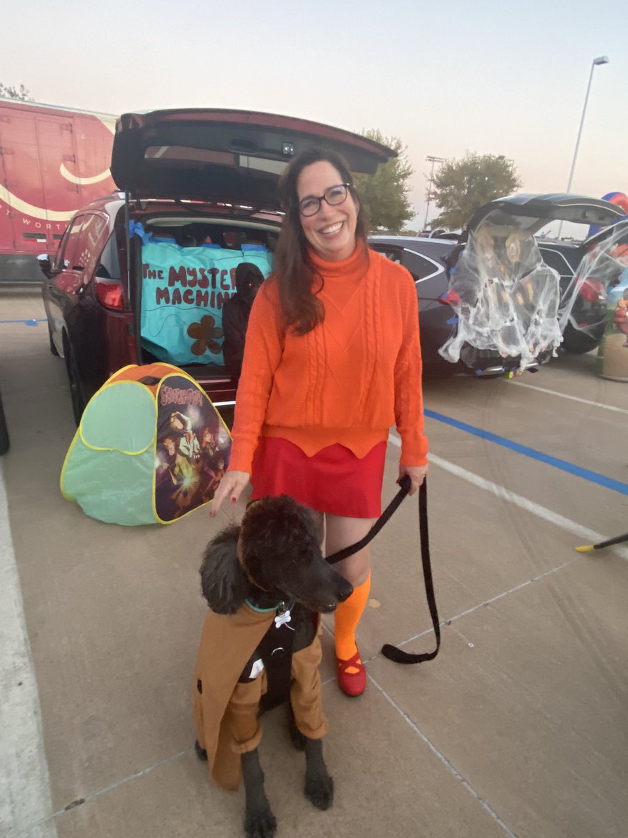 Unified Champion Schools Trunk or Treat was a huge success! Our Charger Nation staff showed up big to serve our community! Great work @cindy_boaz @CoachWelborn @CHSUnifiedChamp @KellerCentralHS #ChargerNation