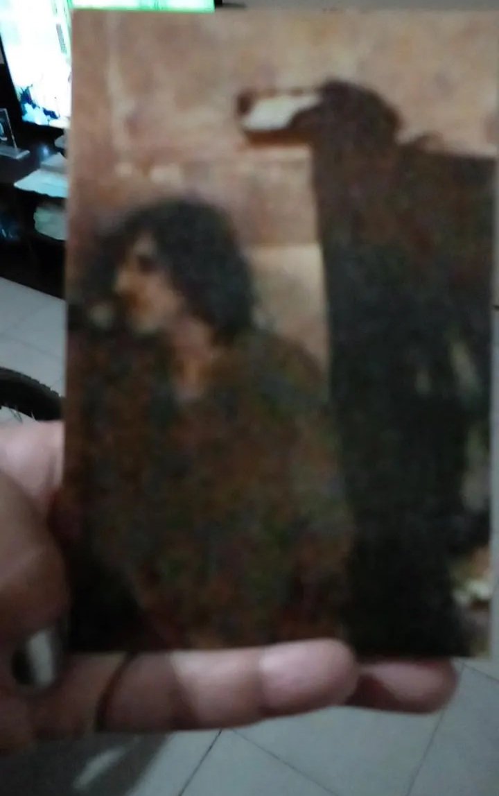 Lau_Acostaa's tweet photo. Única foto q me quedó del Flaco #CharlyGarcia en la esquina ex club del vino #SantaFe luego del recital en #ClubUnion
Si alguien tiene más previas en Hotel Rio Grande antes de ir al bar año 2004 compartan #FansCharly
#CharlyBA #CharlyCumple70 #CharlyEnMega #CharlyEnSantaFe https://t.co/xZolPmDFNu