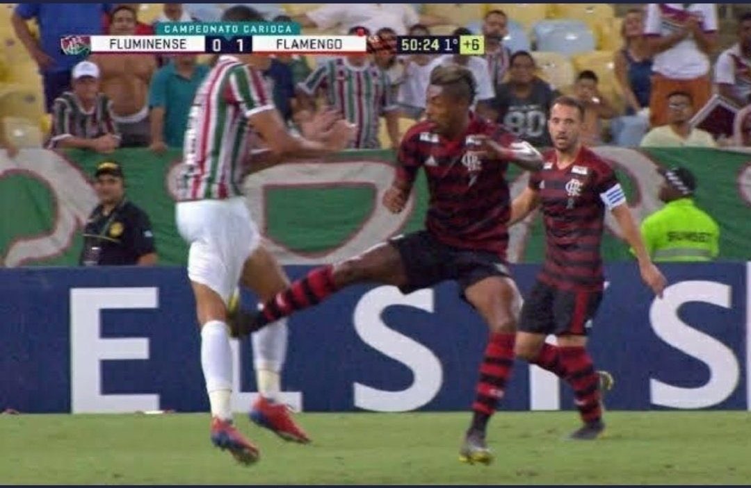 BoladaoRN's tweet photo. RIVAIS SIM, INIMIGOS TAMBÉM

PAU NO CU DO FLUMINENSE https://t.co/7WdsTvbo3g