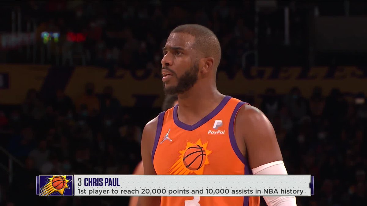 BleacherReport's tweet photo. .@CP3 makes history 🔥🔥 https://t.co/HJRoyep8Cs