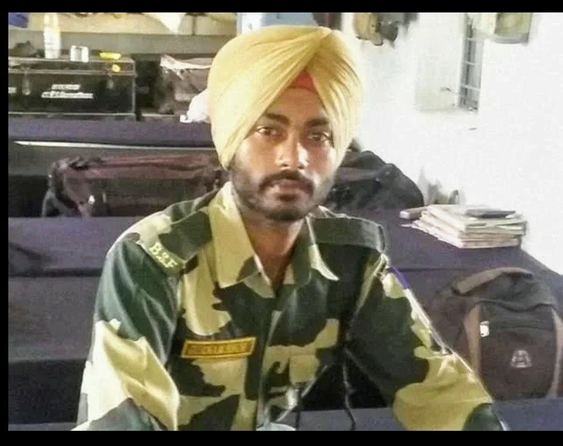 priority_n's tweet photo. Join me in Paying Homage to

CONSTABLE GURNAM SINGH 
#173BN @BSF_India

On his Balidan Diwas
CT GURNAM SINGH immortalized himself fighting terrorists while safeguarding the National Integrity of India on this day in 2016.

#KnowYourHeroes
@manhasvikas41 https://t.co/qXlceN6LQR