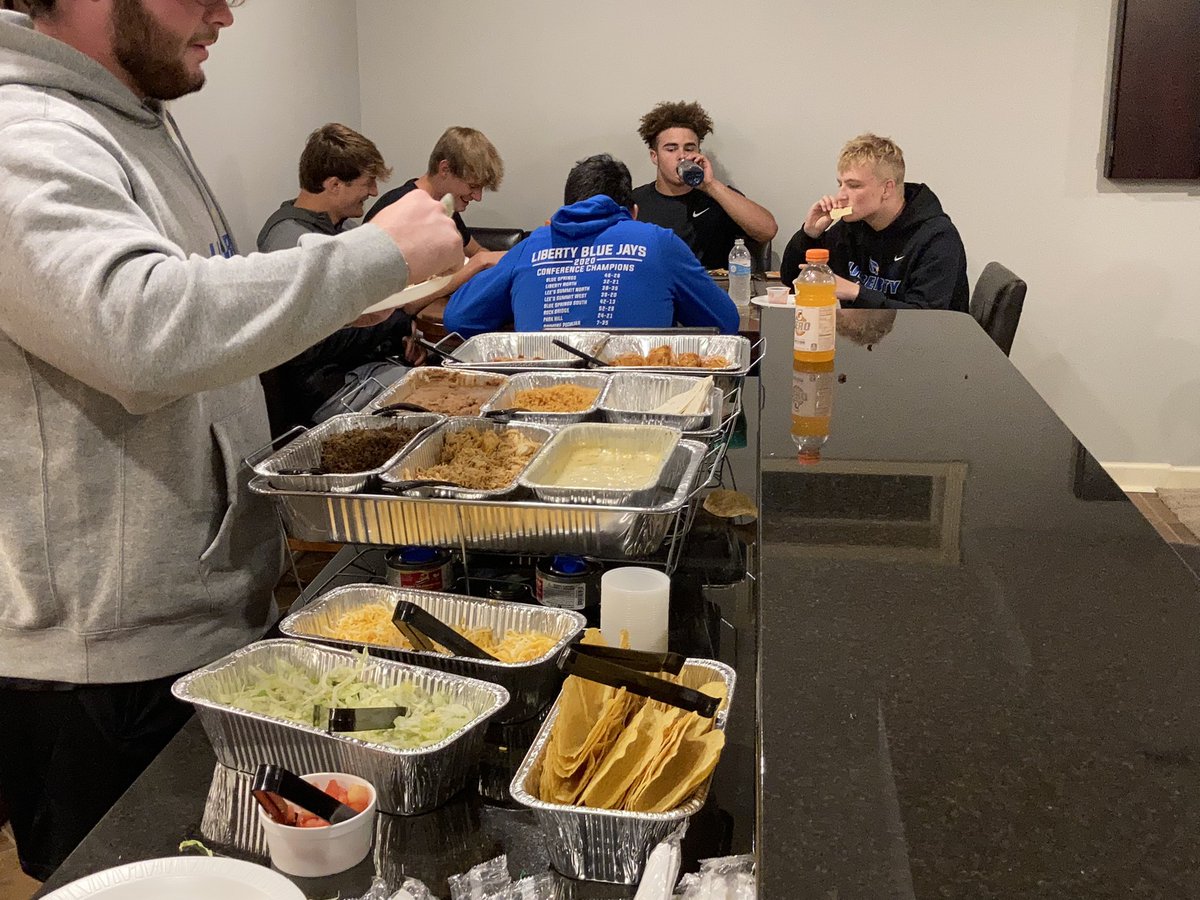 Jennifer Selock tweet media