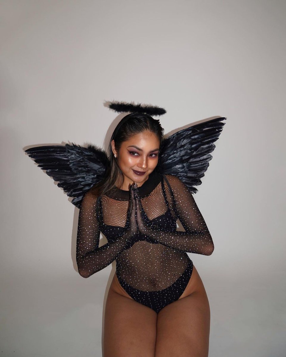 jeorelluh's tweet photo. the power that she holds 😩 https://t.co/xdOvJ1IAap