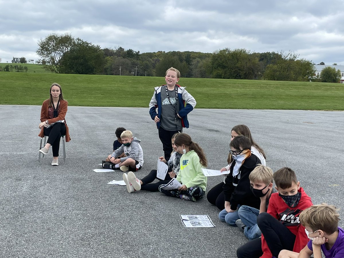 MrsMackClass's tweet photo. @NorthsideROARs @MissRHawk Practicing citing strong evidence from text in the form of a 5th grade debate! Fantastic evidence given for both sides! #weakvsstrongevidence #tdapractice #futurelawyers https://t.co/EF7ZMxY4u7
