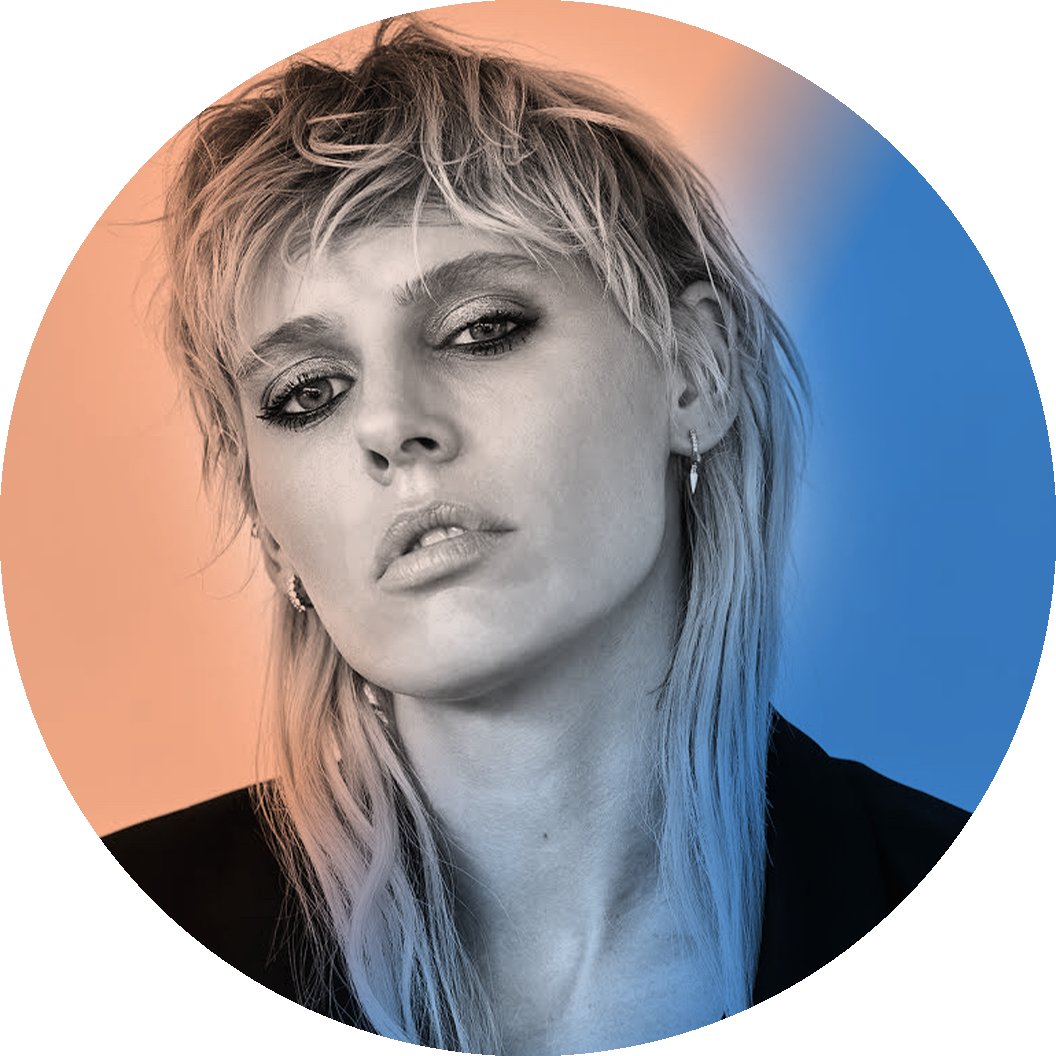 冨永愛 Ai Tominaga 質問受付中だって Twitter