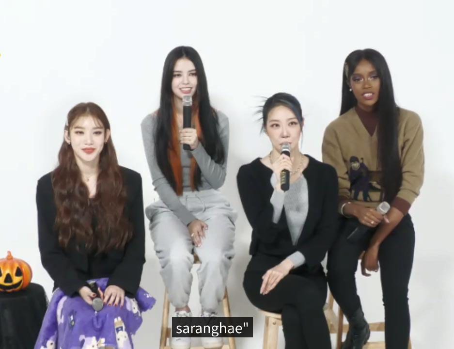BlackSwanRumor's tweet photo. [MUTIRÃO, 23.10.21] - Querem ganhar essas 4 telas de AD para às meninas? Então precisamos votar muito! Para votar é simples:

- Seguir o @yourKpopquest 
- RT no fixado do Kpop Quest
- Comentar aqui com a  #KPOPQUEST_BLACKSWAN 

Meta: 800 replies https://t.co/YloNfb7PgS