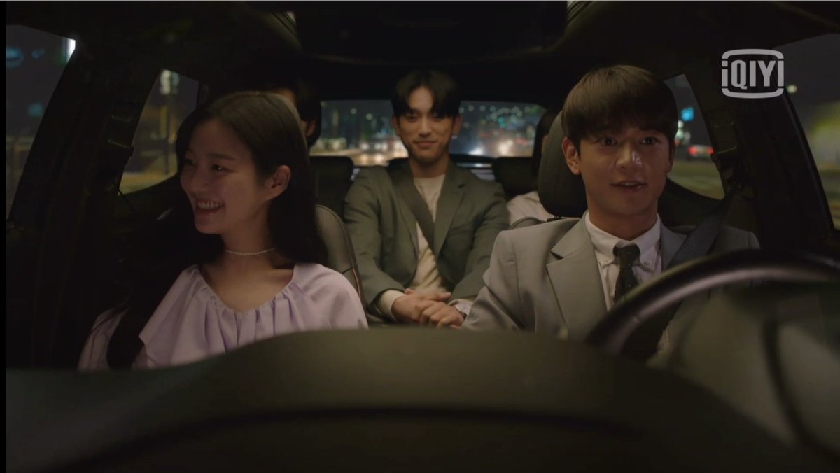 zygmaund's tweet photo. they really put kim go eun with choi minho, ahn bo hyun and park jinyoung in the same car. what a star-studded scene 😭❤

#YumisCells #YumisCellsEp12 https://t.co/Zs4CG5D2IG