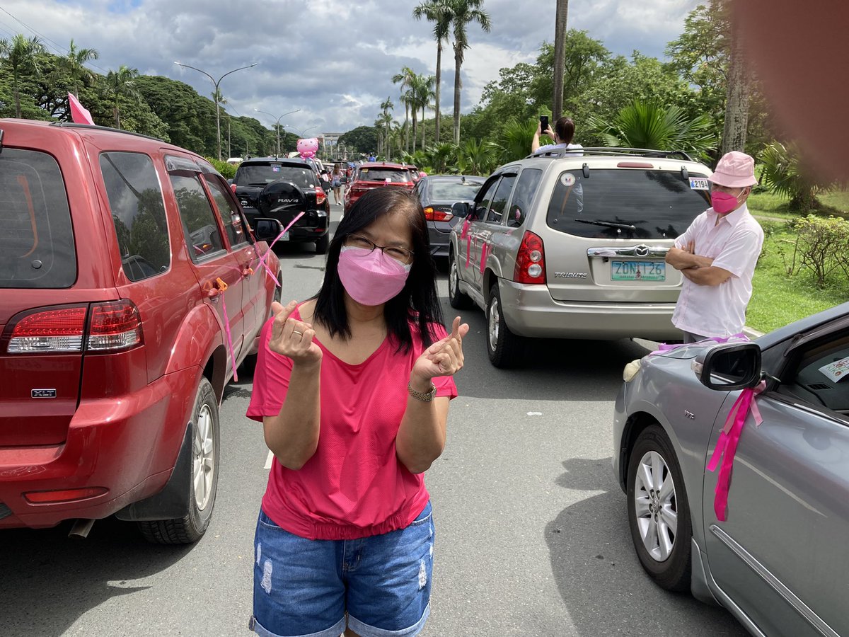 OlliePaz's tweet photo. All for our #TRoPa2022 #LabanLeni2022 #LeniKiko2022 #LeniRobredo2022 https://t.co/r0GK7WLPHi