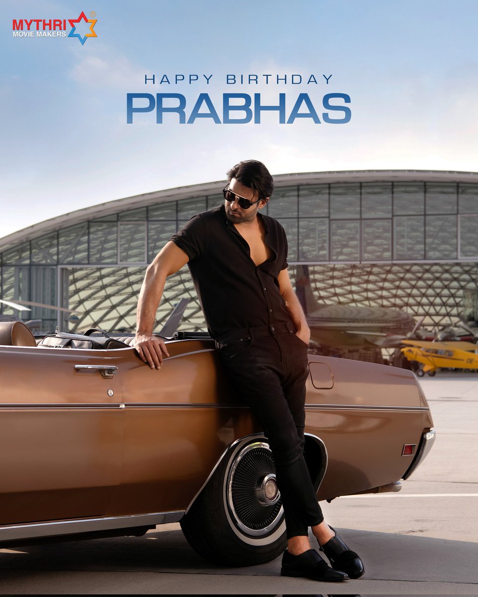 MythriOfficial's tweet image. Wishing the one and only, the humble giant Prabhas Garu a very Happy Birthday 🎉♥️

#HappyBirthdayPrabhas 💥💐