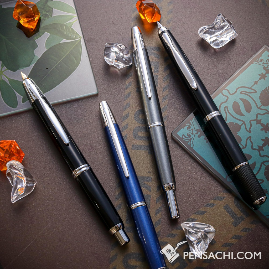 pen_sachi's tweet photo. Can you guess all the Capless/Vanishing Point models listed in this photo? (hint: there're 3 in total 😉)
AND, all these pens are eligible for a 10% off with the code PKN so if you're even a little interested...*nudges*🤭 #capless #vanishingpoint #caplessdecimo #caplessfermo https://t.co/xMrwF9L88k