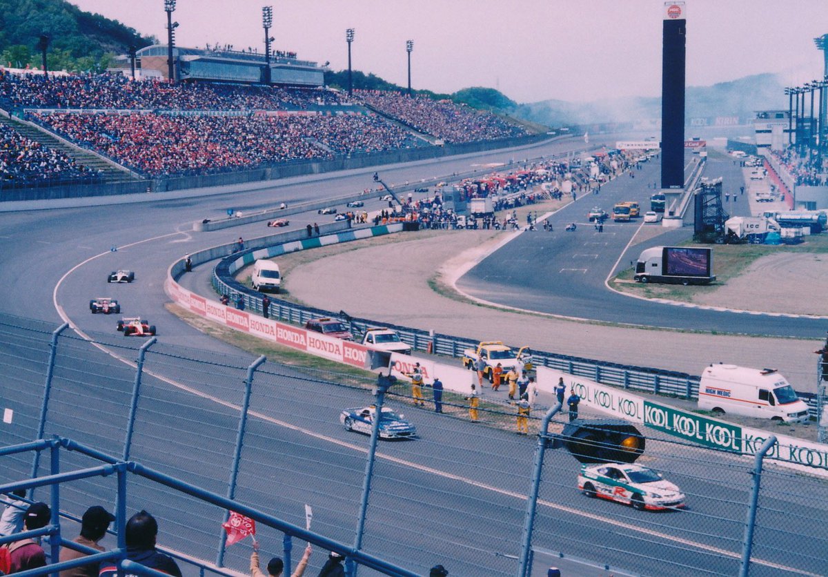 inu_tire's tweet photo. 27Apr2002
#cart #indyracing #indyjp
#twinringmotegi #ツインリンクもてぎ
#walkerracing #toranosuketakagi #高木虎之介
#targetchipganassiracing #toyota
#lolab2_00 #reynard02i
#motorsport #motorsportphotography
#モータースポーツ https://t.co/sk78wZ1ziv