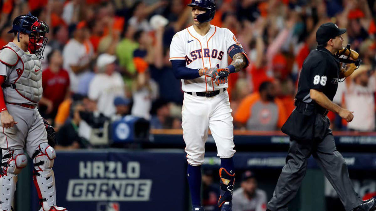 AdamRevelette's tweet photo. Correa asked for the time. Astros outscored 21-8 next two games.
Eduardo Rodriguez asked for the time. Sox outscored 23-3 after.
Moral of the story? Get a watch. Or check your 📱. #alsoKarma #letthesleepingDOGlie https://t.co/mhWSGowuG0
