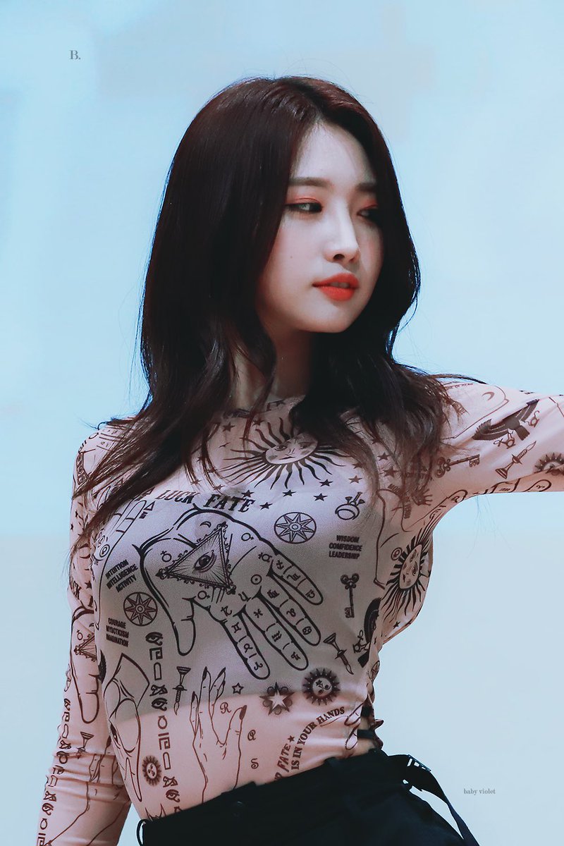 kshourlys's tweet photo. #EVERGLOW #에버글로우 #SIHYEON #시현 https://t.co/TQfTjDMRSY